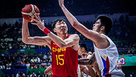 中国男篮不敌菲律宾 无缘直通奥运 哪里出问题了?
