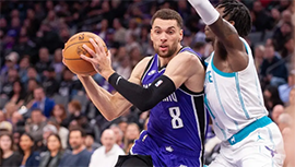 NBA简报:国王130-88狂胜黄蜂 拉文三分9中8轰42分 小桥23+6